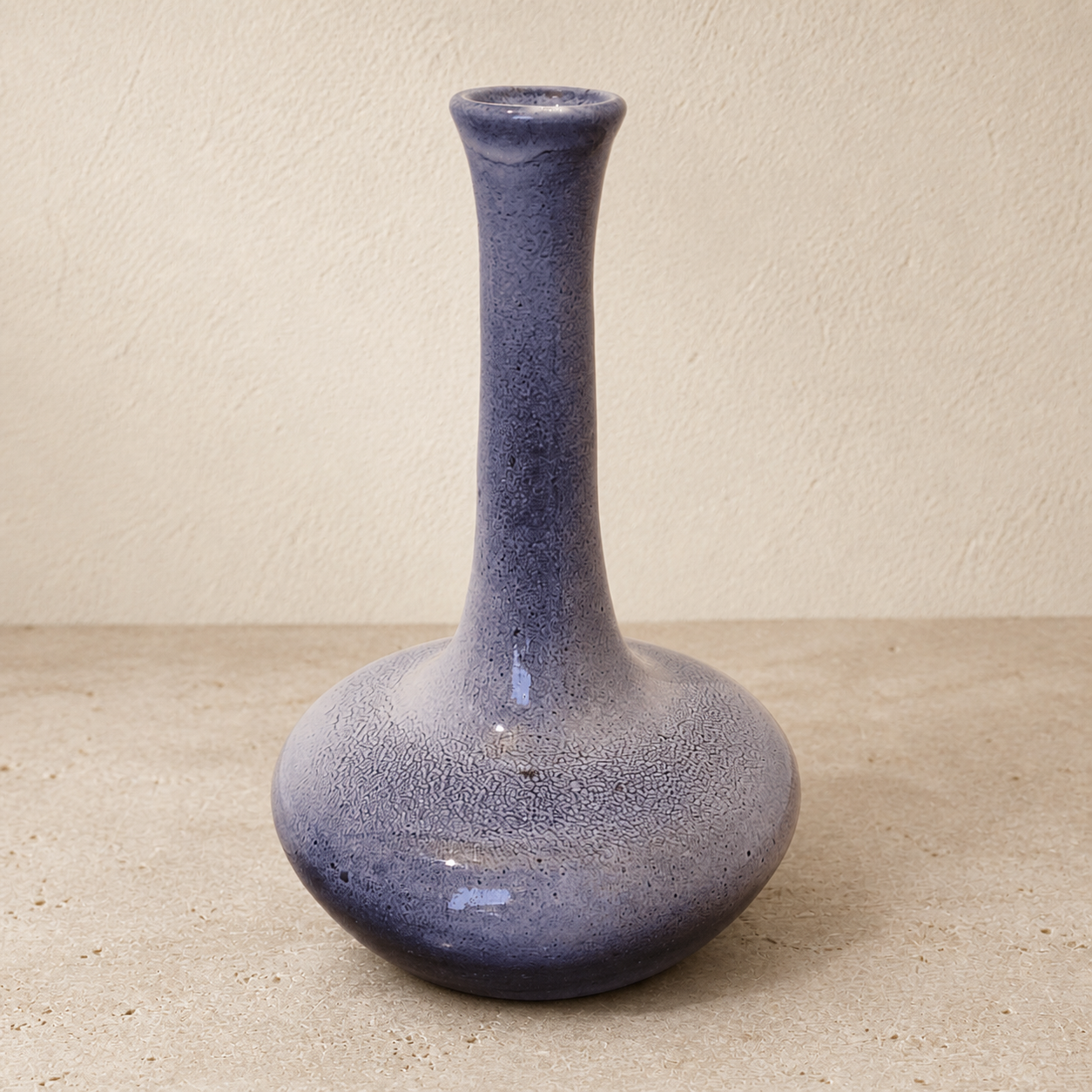 Vase soliflore en grès signé B. Marlot