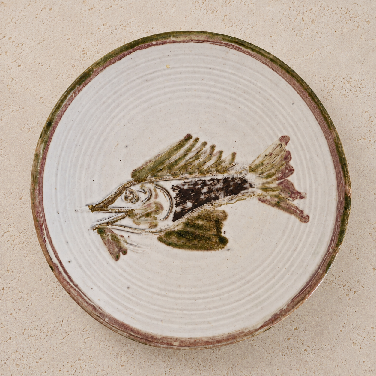 Assiette au Poisson signée Thiry – Vallauris, années 1950
