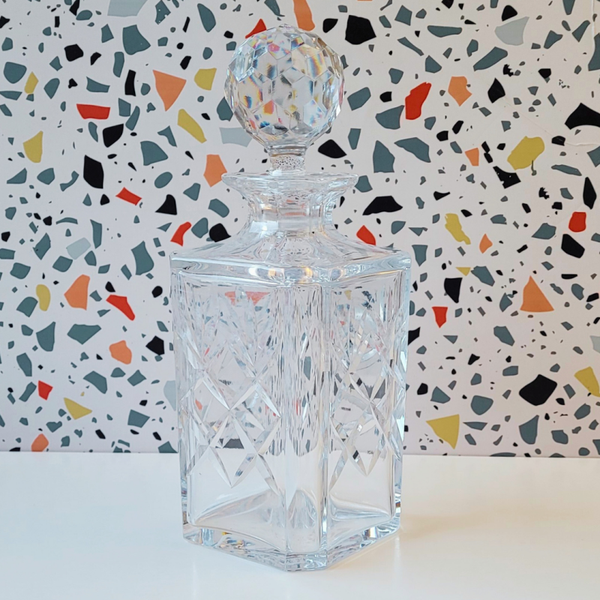 Carafe en cristal ciselé à base carrée - Thomas Webb