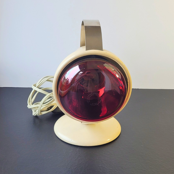 Lampe chauffante Charlotte Perriand