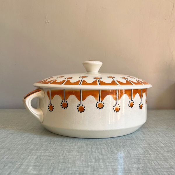 Grande soupière ancienne en faïence de Badonviller – Élégance des tables de famille