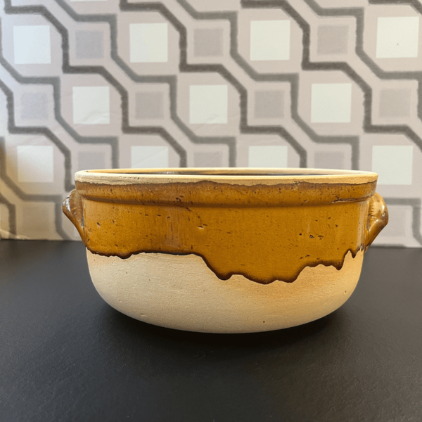 Plat en terre cuite vernissée