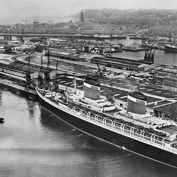 Photographie argentique de la gare maritime du Havre
