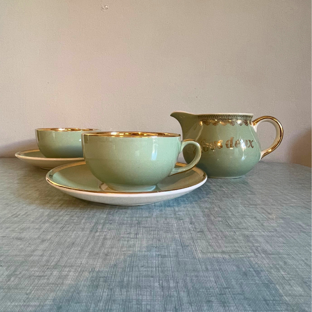 Ensemble à thé Villeroy & Boch “Nous deux” – vert amande et doré (années 60)
