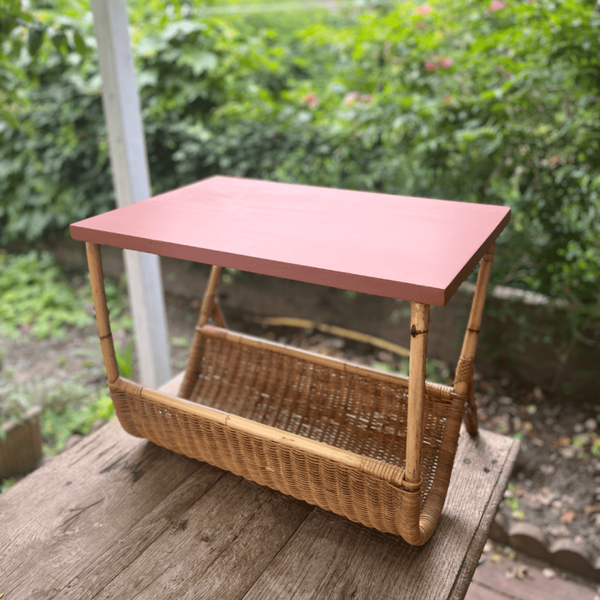 Porte revue en rotin et bois
