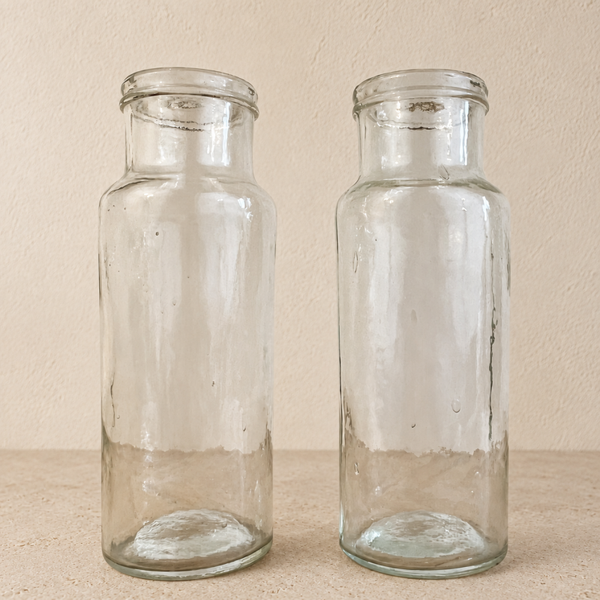 Paire de grands bocaux en verre bullé – Relief et simplicité