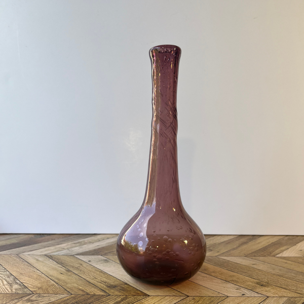 Vase Biot violet vintage – verre soufflé décoratif