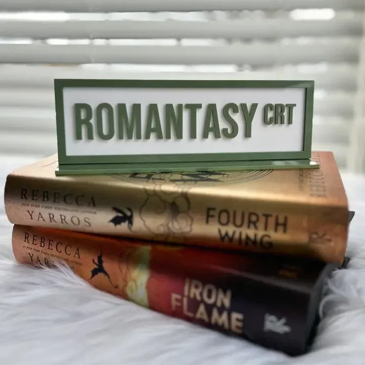 🆕Décoration pour étagère de bibliothèque : Romantasy Crt avec support
