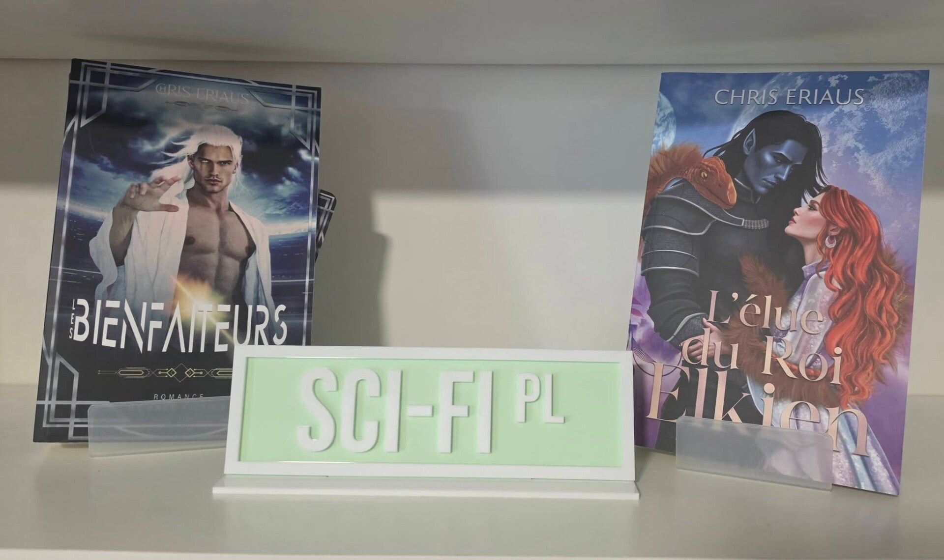 🆕Décoration pour étagère de bibliothèque : Sci‑Fi Pl avec support