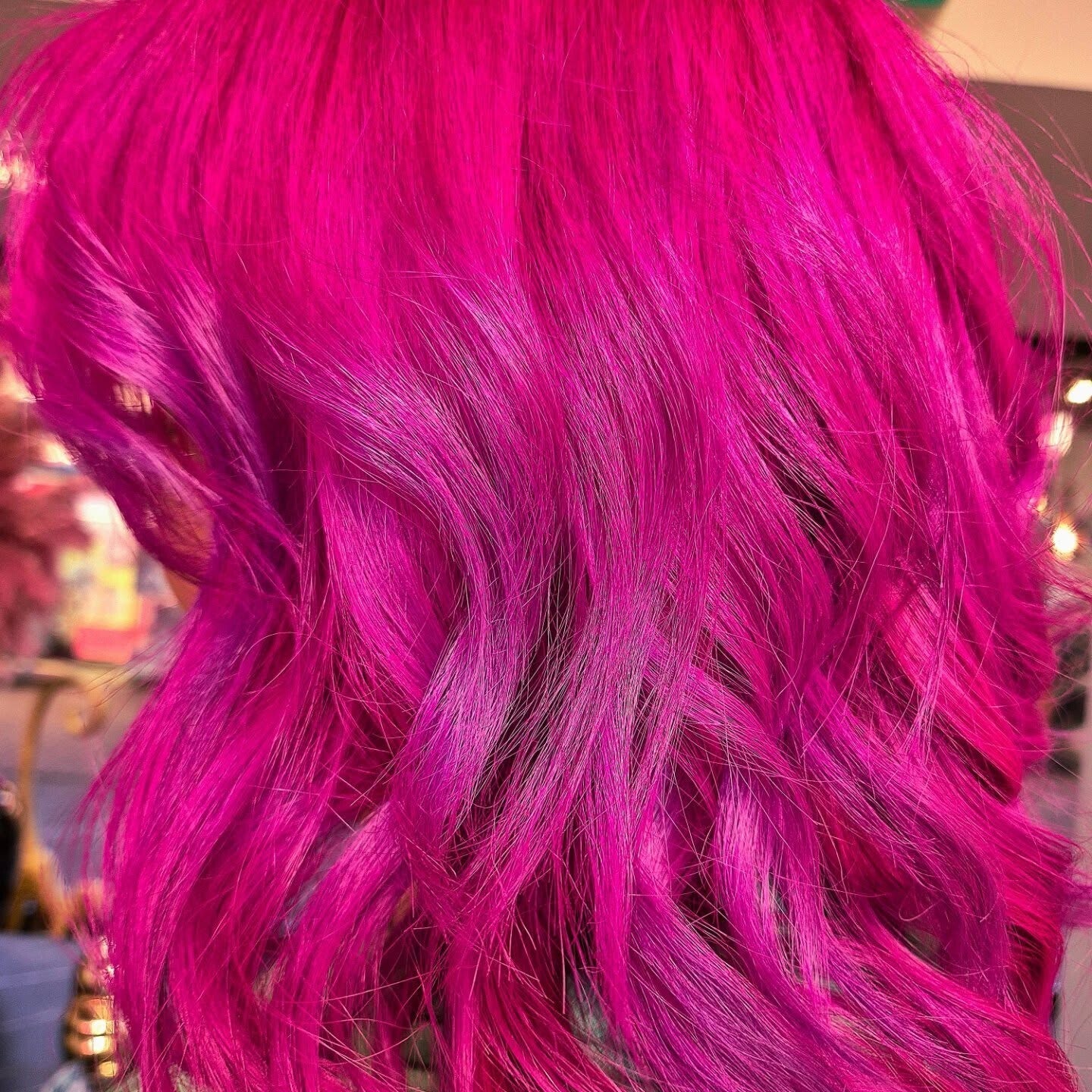 Fel roze kleur dameskapsel