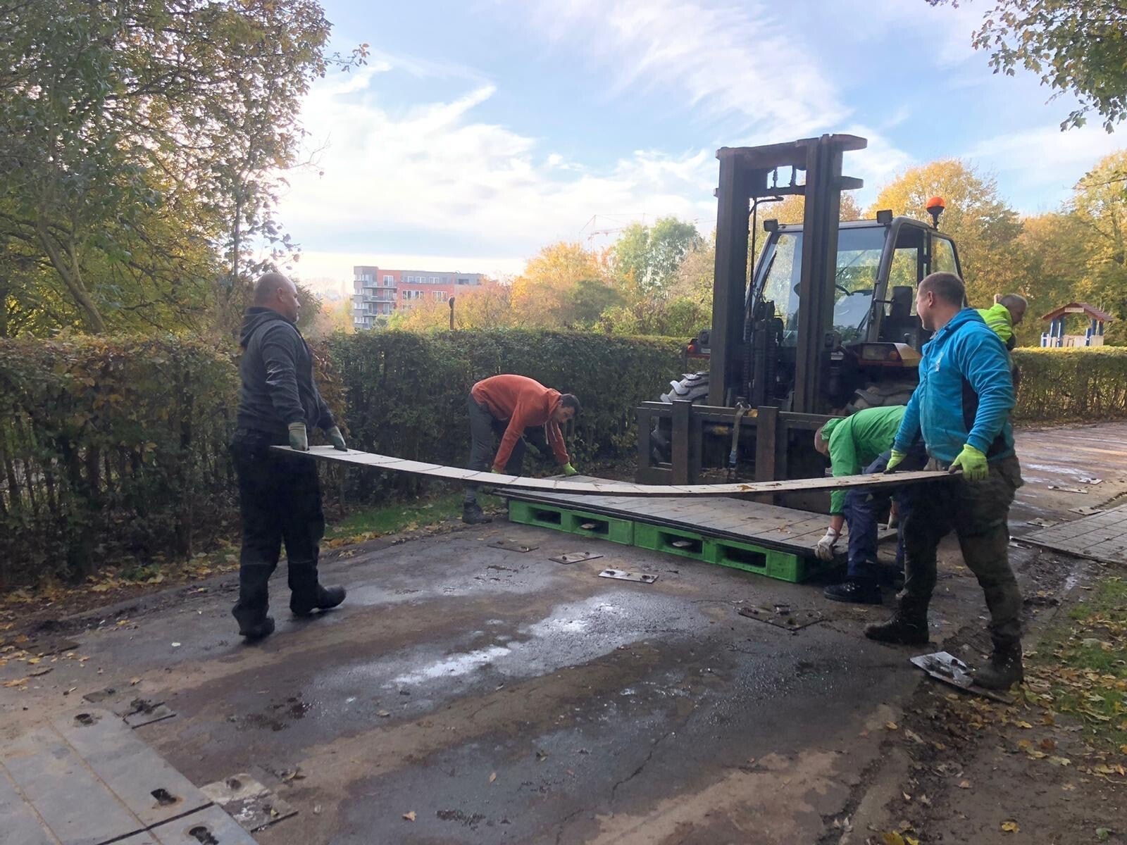 Bau-Fahrplatten mit Stapellader | gwwpro
