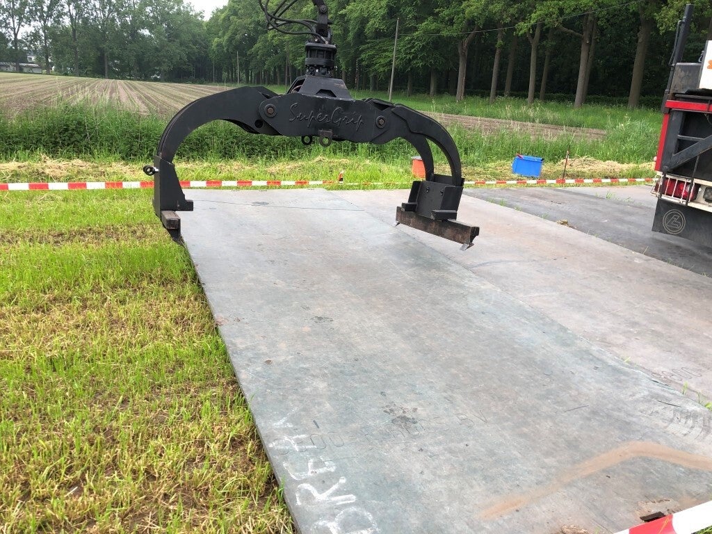 6 x 2 m Fahrplatten aus Kunststoff mit Greifer  | gww-pro