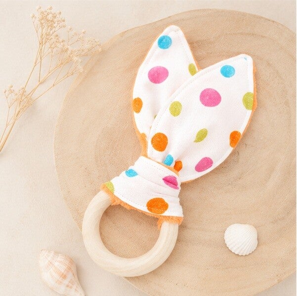 Anneau de préhension bébé en bois et tissu – Création artisanale – Cadeau naissance, Modèle Pois colorés