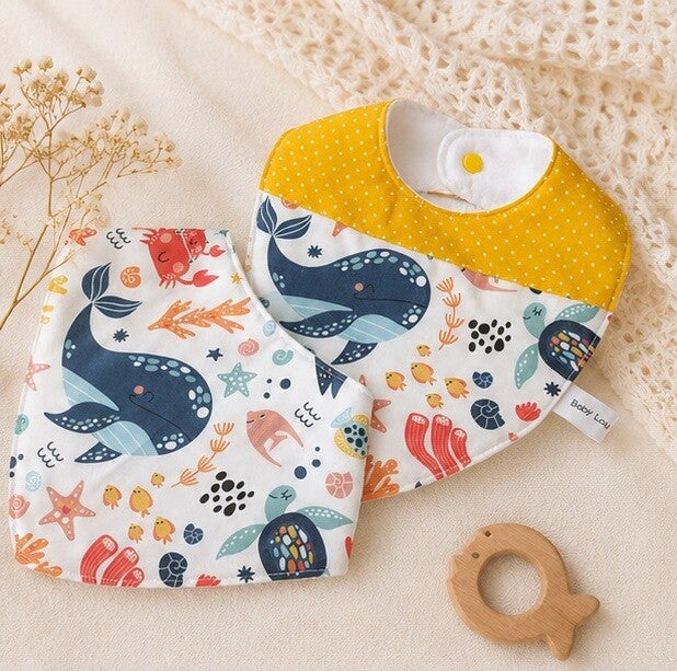 Bavoir bandana bébé en coton et éponge – Cadeau naissance artisanal – Collection Animaux marins