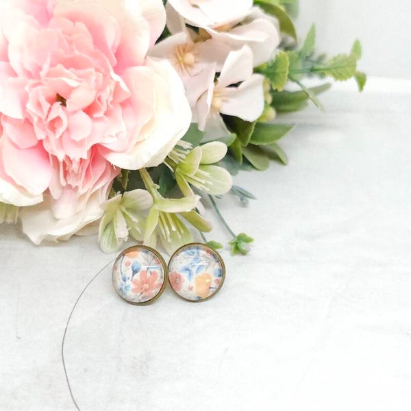 Boucles d'oreilles avec cabochon en verre, Puces d'oreilles, Modèle Fleurs des champs