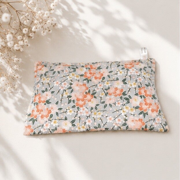 Bouillotte sèche artisanale déhoussable – Création faite main – Modèle Fleurs de cerisier orange