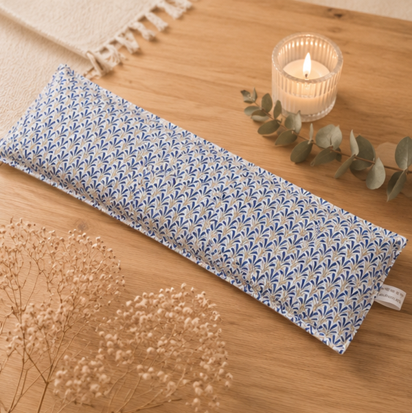 Bouillotte sèche artisanale déhoussable – Création faite main – Modèle Ecailles bleues