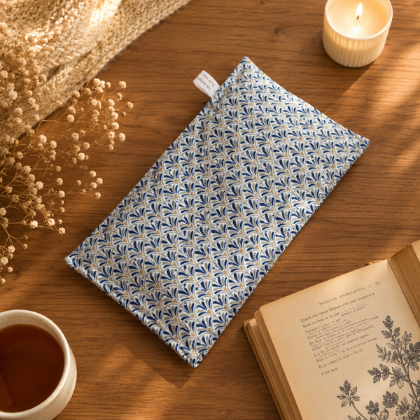 Bouillotte sèche artisanale déhoussable – Création faite main – Modèle Ecailles bleues