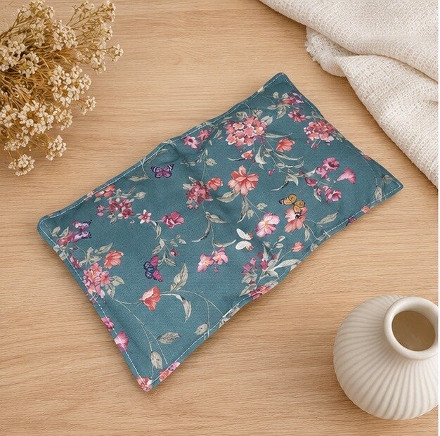 Bouillotte sèche artisanale déhoussable pour bébé – Création faite main – Modèle Fleurs fuchsia