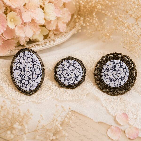 Broches illustrées cabochon en verre – Nuit de pâquerettes – Bijoux style vintage