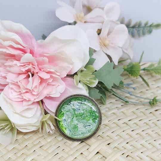 broche bijou vintage couleur or déco camée résine moulé motif floral * 3542 broche bijou vintage couleur or déco camée résine moulé motif floral * 3542