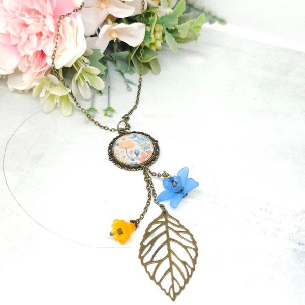 Sautoir avec cabochon en verre, Forme ronde, Modèle Fleurs des champs