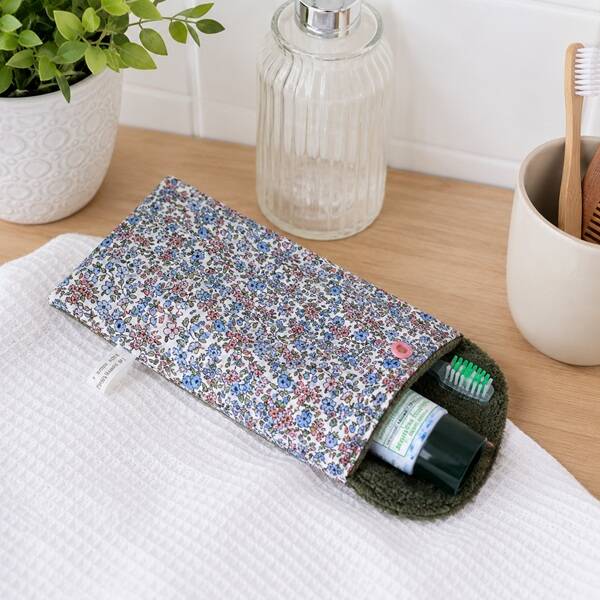 Pochette à brosse à dents – Jardin de printemps – Création artisanale