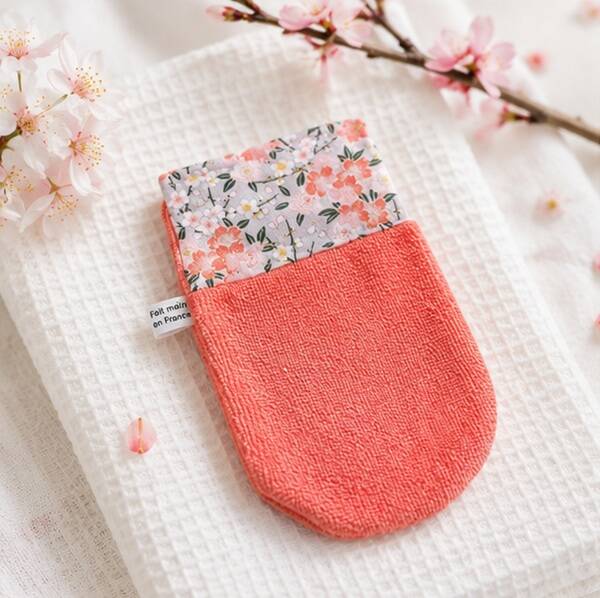 Gant de toilette en éponge bambou – Fleur de cerisier – Fabrication artisanale française