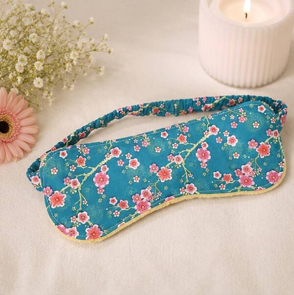Masque de nuit – Fleurs de Cerisier Rose – Création artisanale