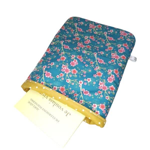 Pochette à livres ou tablette, Pour livres brochés, Modèle Fleurs de cerisier fuchsia