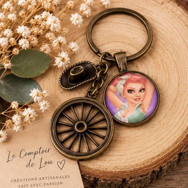 Porte-clés homme illustré rétro – Miss Vintage – Cabochon en verre