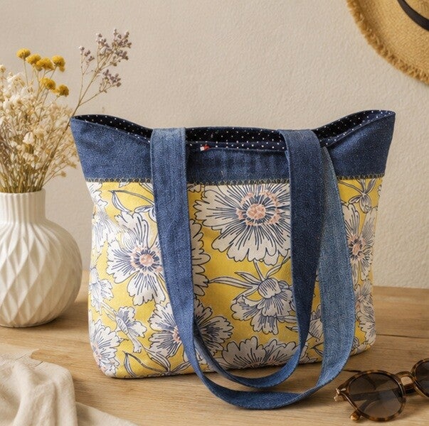 Sacs tote bags cousus main | Marguerites blanches | Créations artisanales en tissu