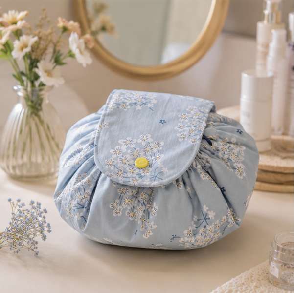 Trousse à maquillage  – Grand format  – Modèle Fleurs sauvages blanches