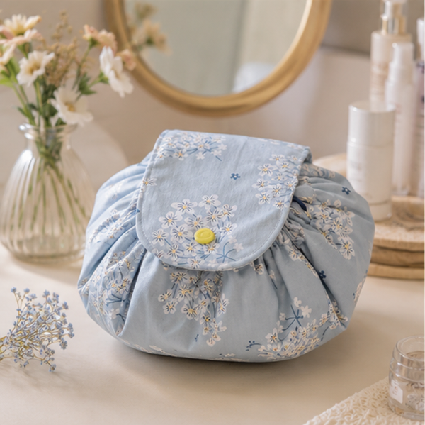 Trousse à maquillage  – Grand format  – Modèle Fleurs sauvages blanches