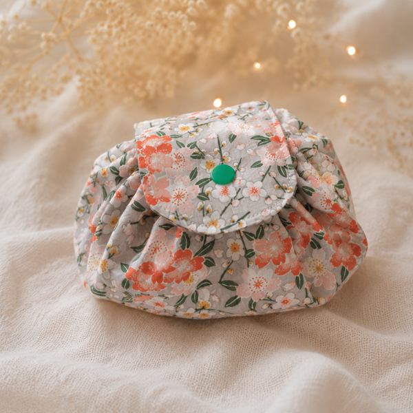 Trousse à maquillage  – Petit format  – Modèle Fleurs cerisier orange