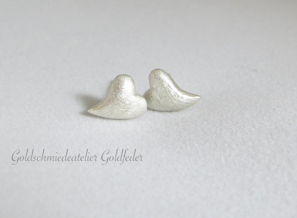 Geschwungenes Herz Ohrstecker