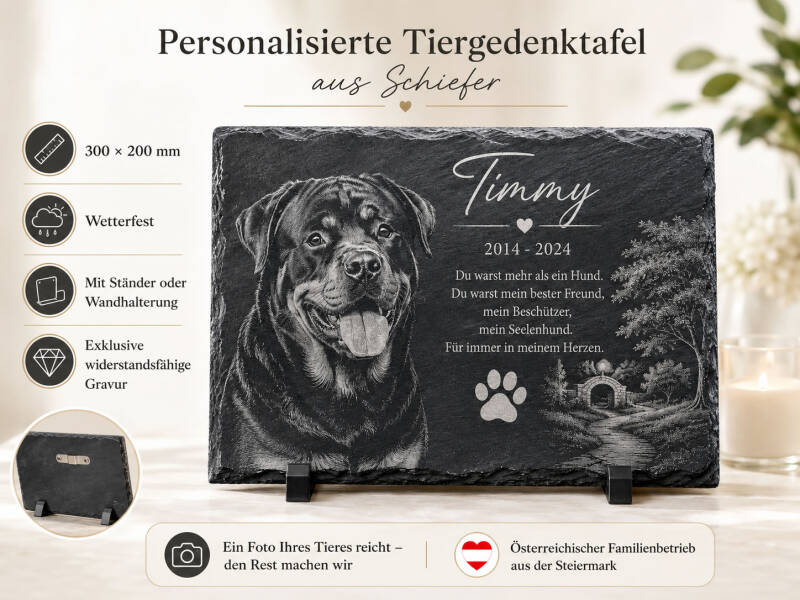 Personalisierte Tiergedenktafel aus Schiefer für Hunde mit Foto-Gravur, Name, Datum und Wunschtext, 300 × 200 mm, wetterfest, mit Ständer oder Wandhalterung, gefertigt im österreichischen Familienbetrieb.