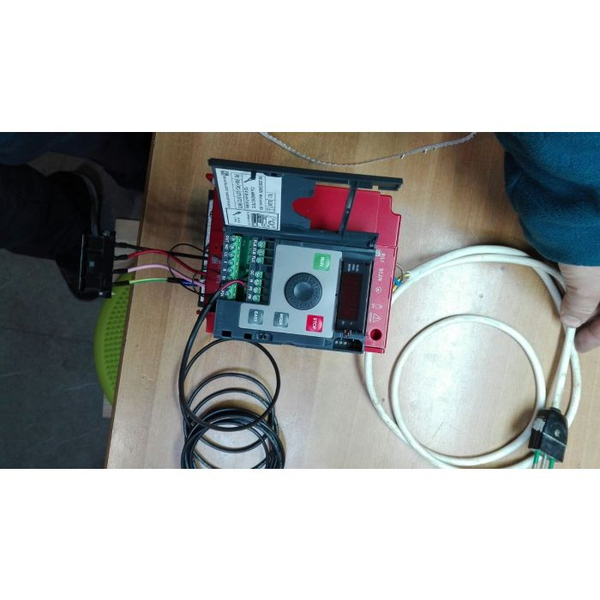 Inverter configurato con potenziometro