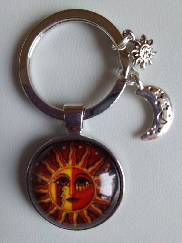 Sleutelhanger Zon met Donker oranje gezicht
