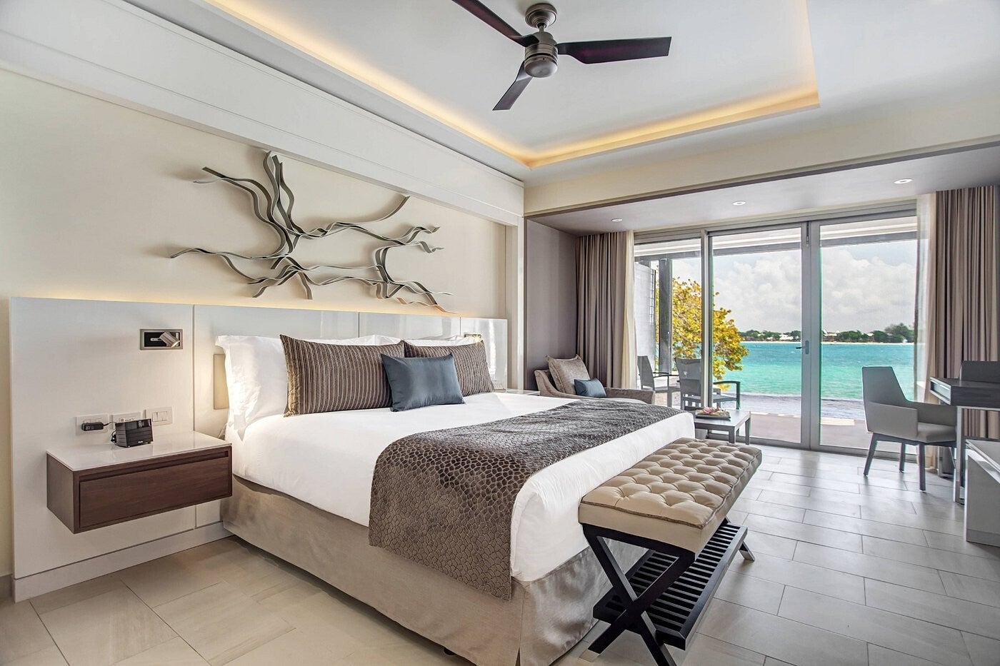 royalton-negril-ov-suite-standard.jpg