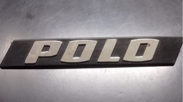 FREGIO STEMMA SCRITTA IN PLASTICA POLO (VOLKSWAGEN)