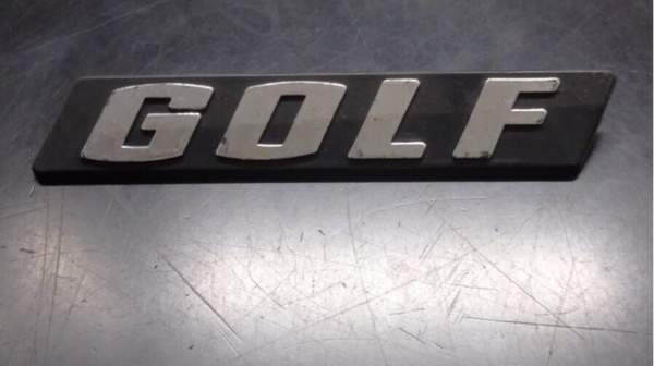 FREGIO STEMMA SCRITTA IN PLASTICA GOLF (VOLKSWAGEN)