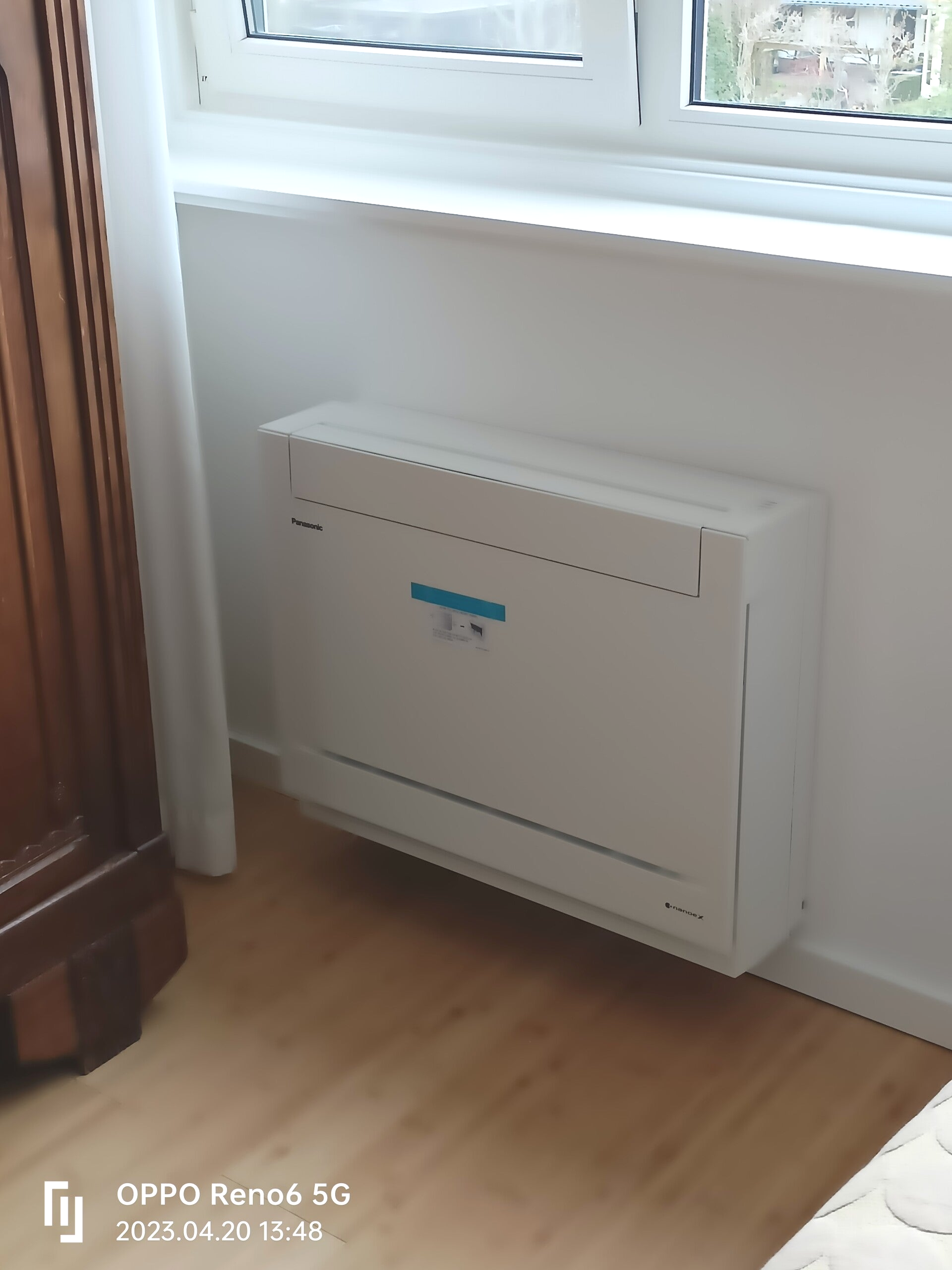 Airco woonkamer Vloermodel de beste keus  om te koelen en te verwarmen.