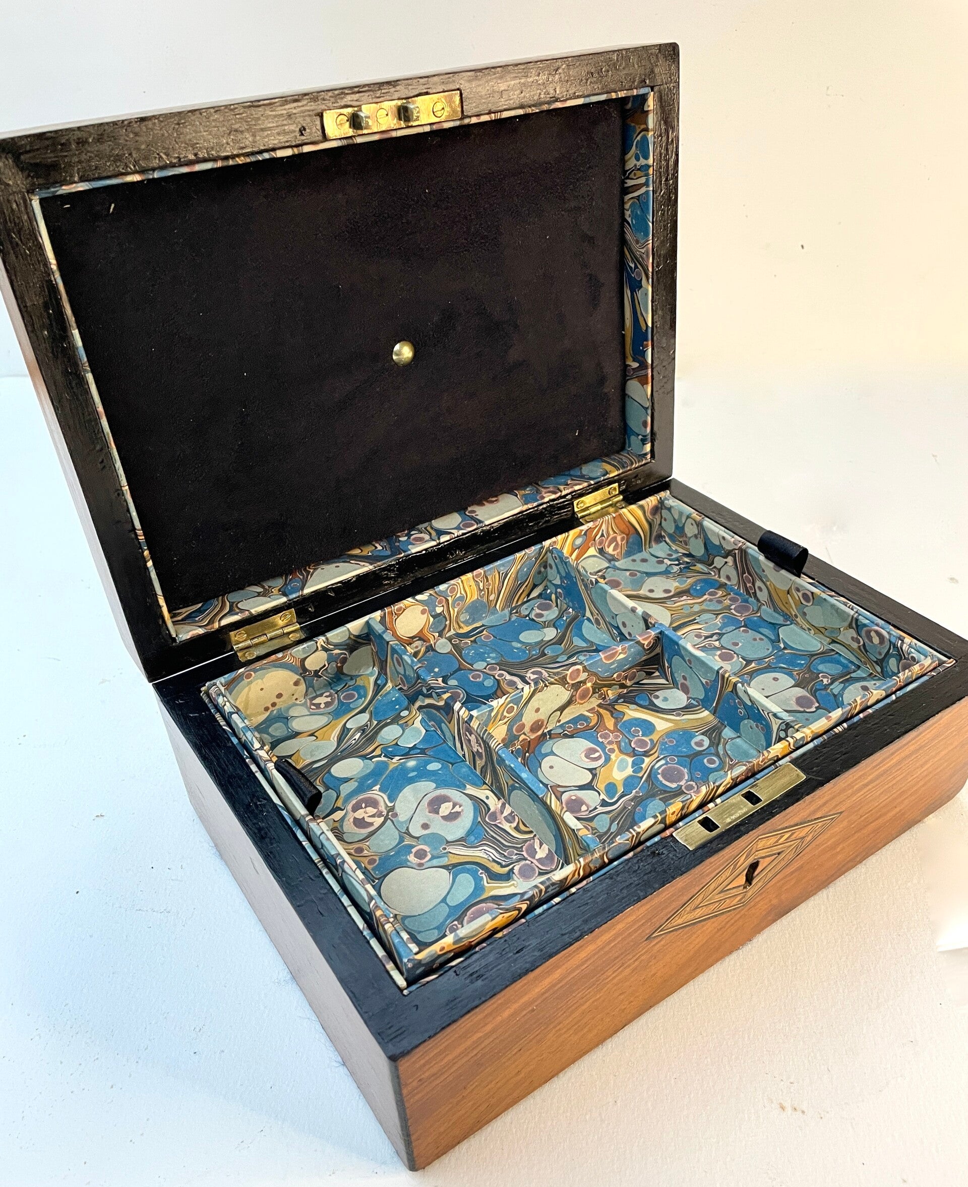 Pretty Tunbridge Ware Style Walnut Jewellery or Cufflink Box. (Circa 1890)