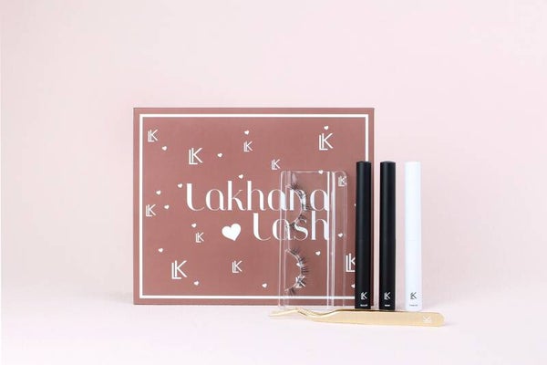 DIY lash extensions kit