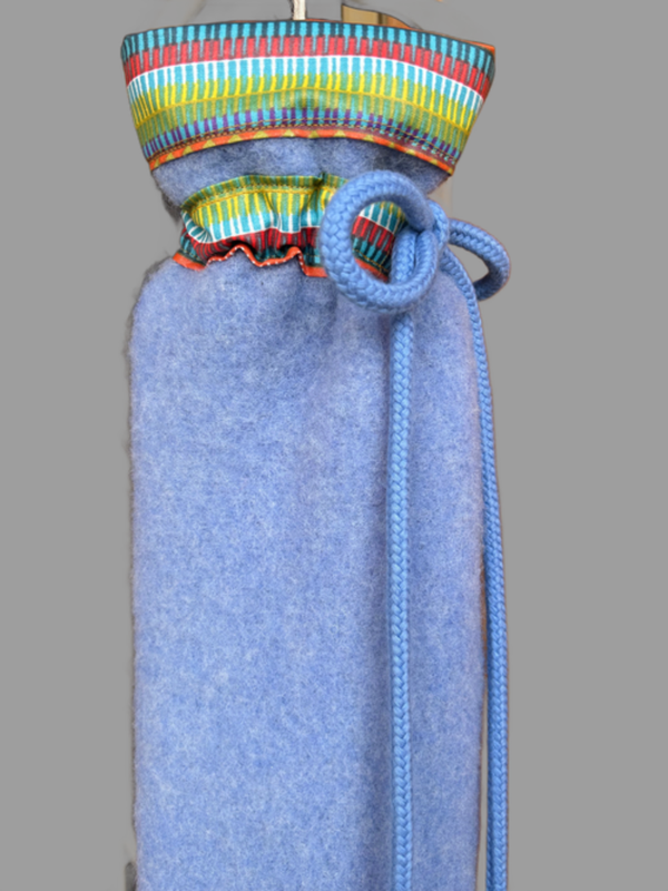 Wärmflasche Longi mit Bezug aus Wollfleece