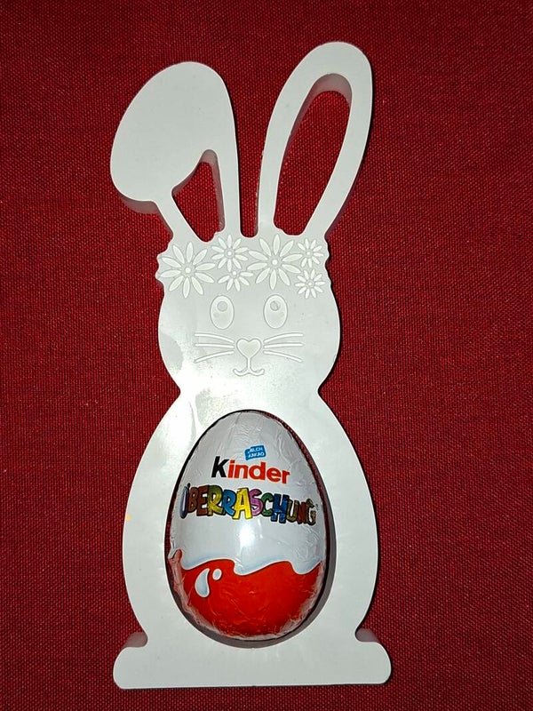 Hase mit Platz für ein Ü-Ei oder gekochtes Ei