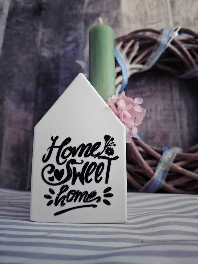 Kerzenhalter im Häuschen-Look