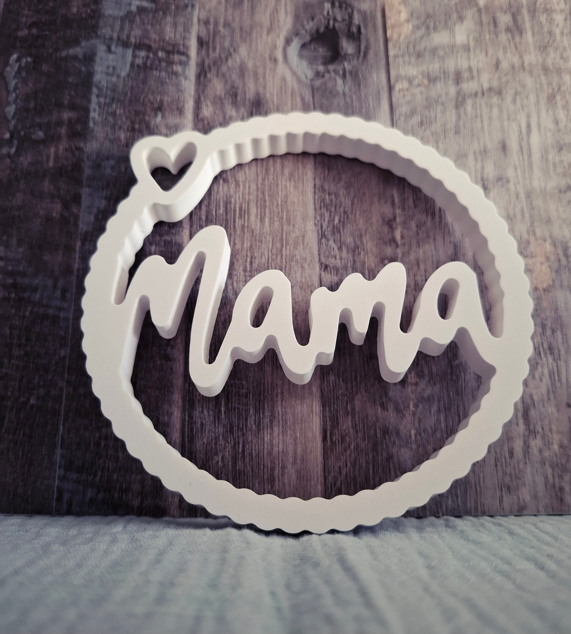 "Mama“-Kranz mit Herz