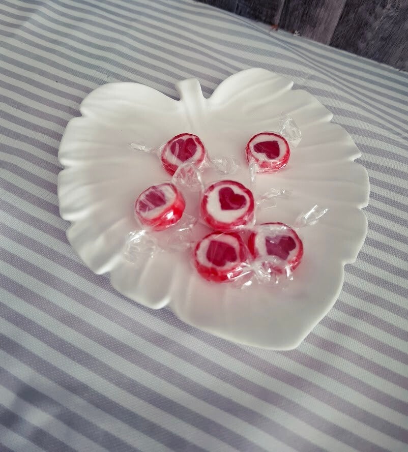 Dekoteller in Blattform